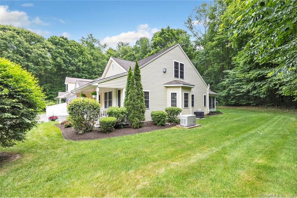 137 Meadowbrook Rd 137, Oxford, CT 06478 MLS 170412800 Coldwell Banker