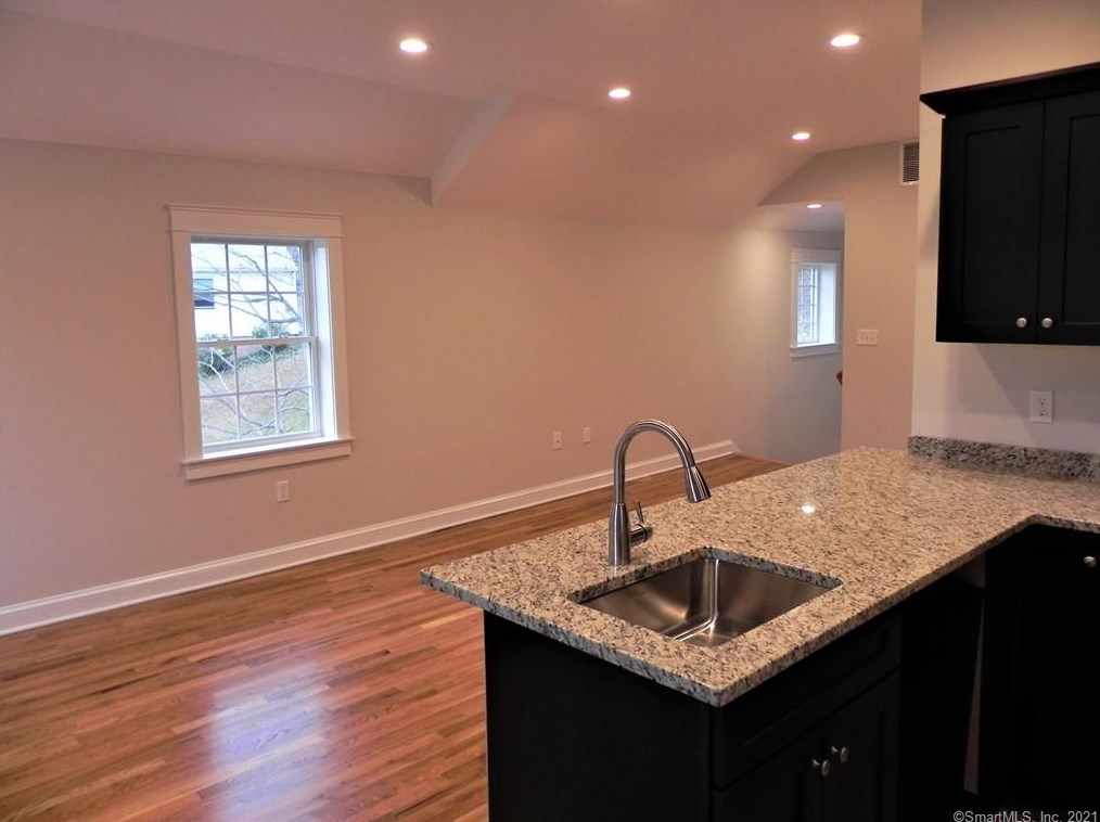 173 Butternut St #2, Middletown, CT 06457