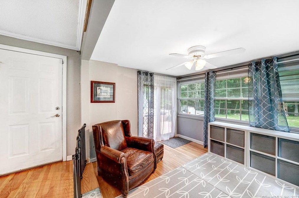 2 Silver Birch Ln, Clinton CT  06413-1112 exterior