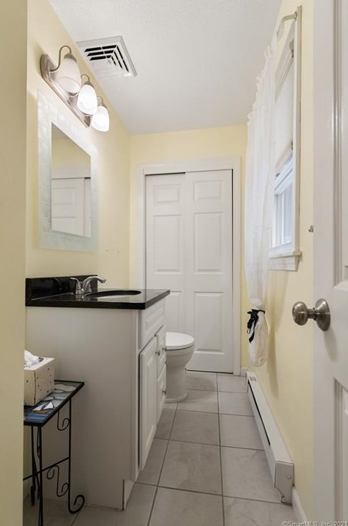 67 Deckert Dr, Plantsville CT  06479-1805 exterior