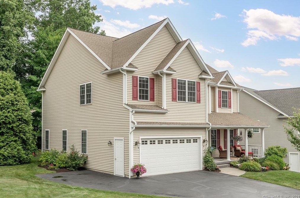 37 Freedom Way, Huntington CT  06484-5373 exterior