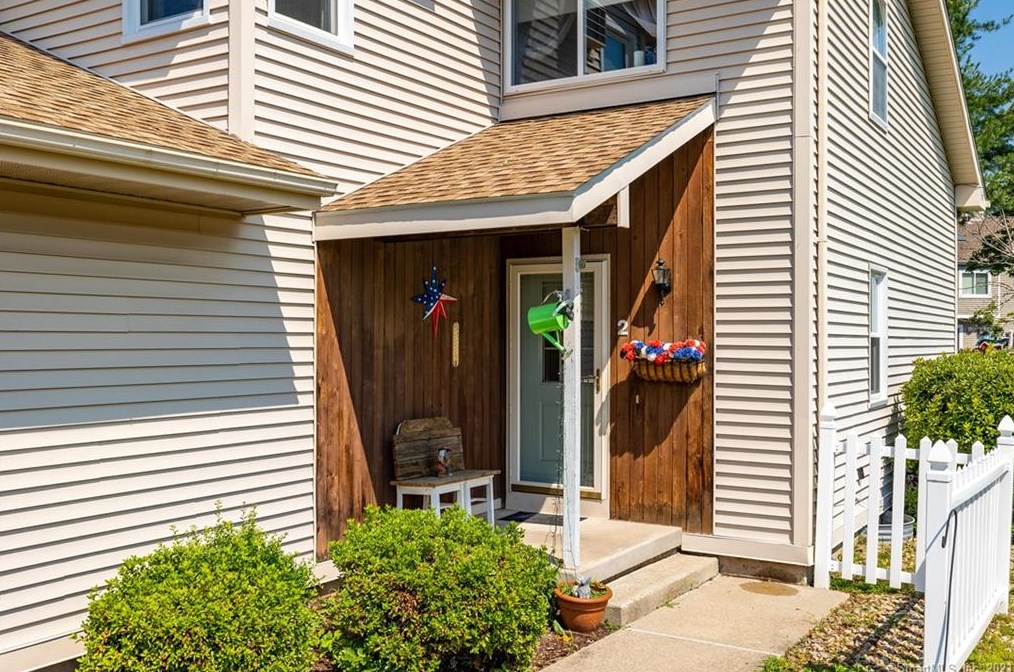 73 Wilson Ln, Vernon CT  06066-2313 exterior