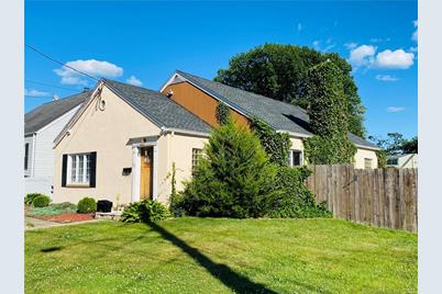 35 McQuillan Street - Photo 1
