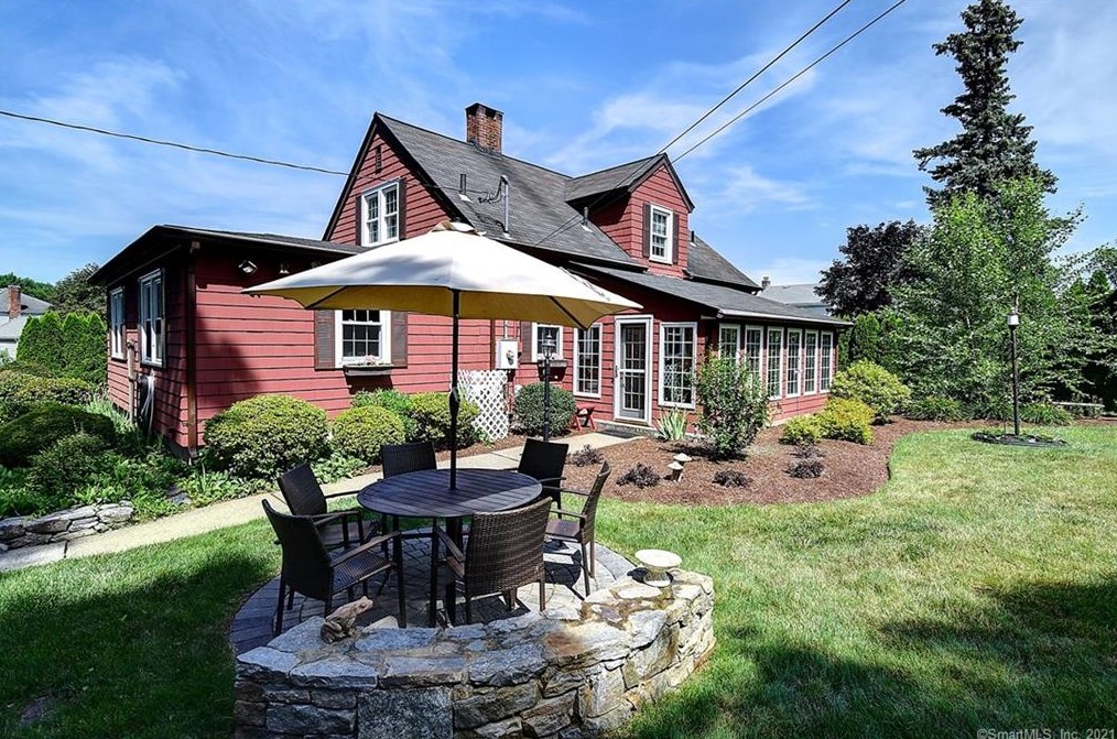 931 Prospect St, Hartford CT  06109-3547 exterior