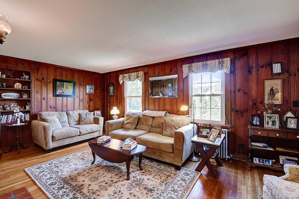 931 Prospect St, Hartford CT  06109-3547 exterior