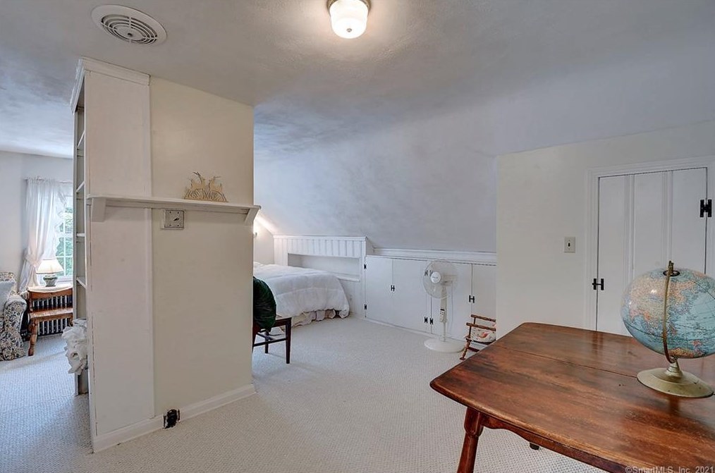 931 Prospect St, Hartford CT  06109-3547 exterior