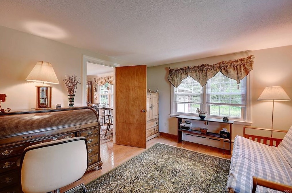 931 Prospect St, Hartford CT  06109-3547 exterior