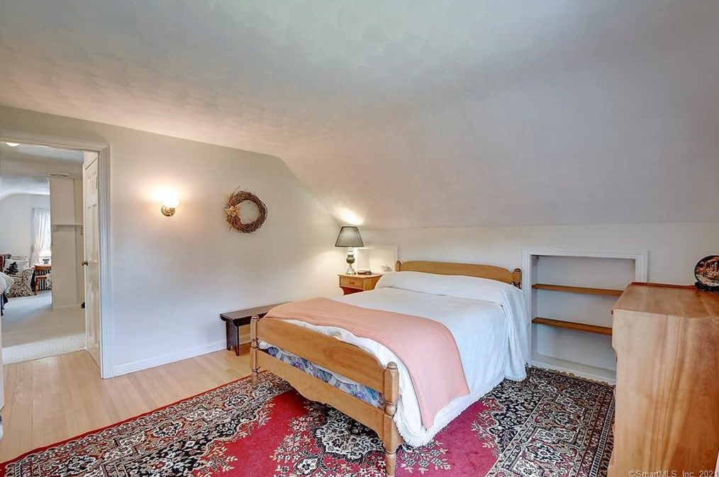 931 Prospect St, Hartford CT  06109-3547 exterior