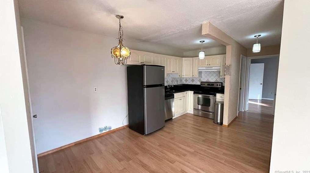 509 Emmett St #21, Bristol, CT 06010