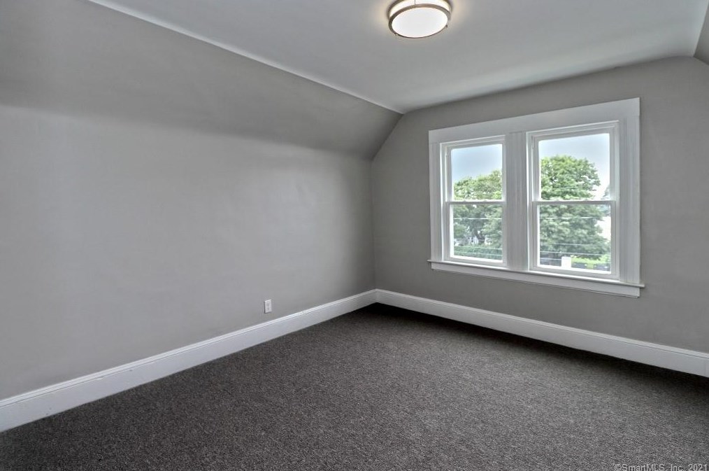 65 Burritt Ave, Stratford CT  06615-5657 exterior