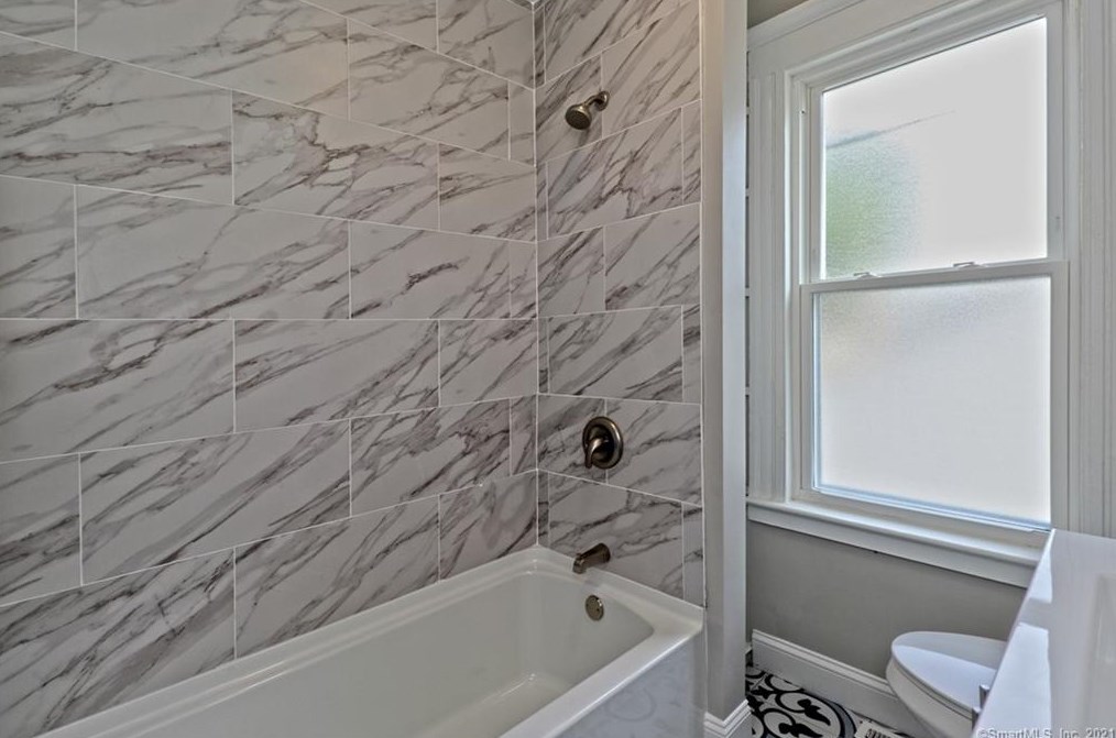 65 Burritt Ave, Stratford CT  06615-5657 exterior