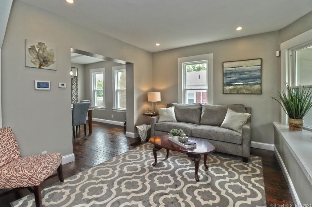 65 Burritt Ave, Stratford CT  06615-5657 exterior