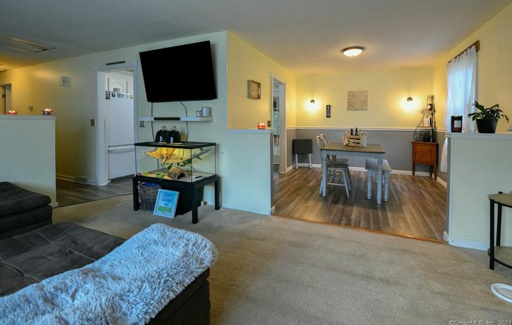 211 Longview Ter, Union City CT  06770-3462 exterior