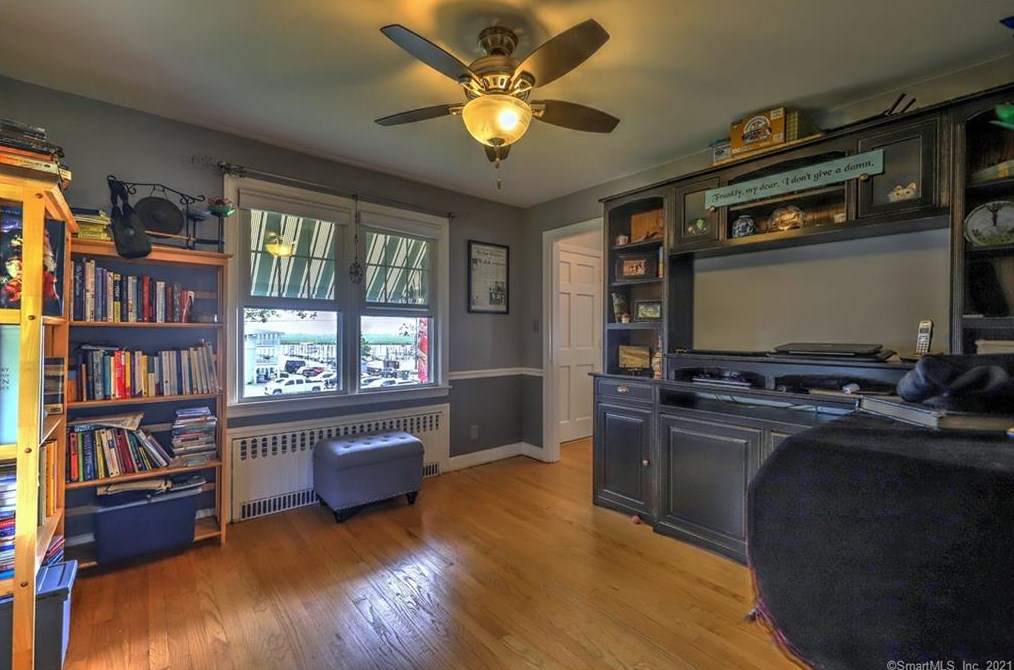 75 Housatonic Ave, Stratford CT  06615-6089 exterior