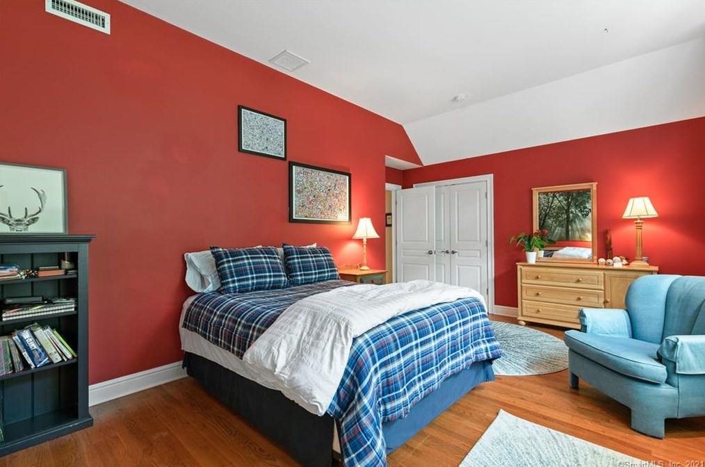 9 Gallows Hill Road Ext, West Redding CT  06896-1403 exterior