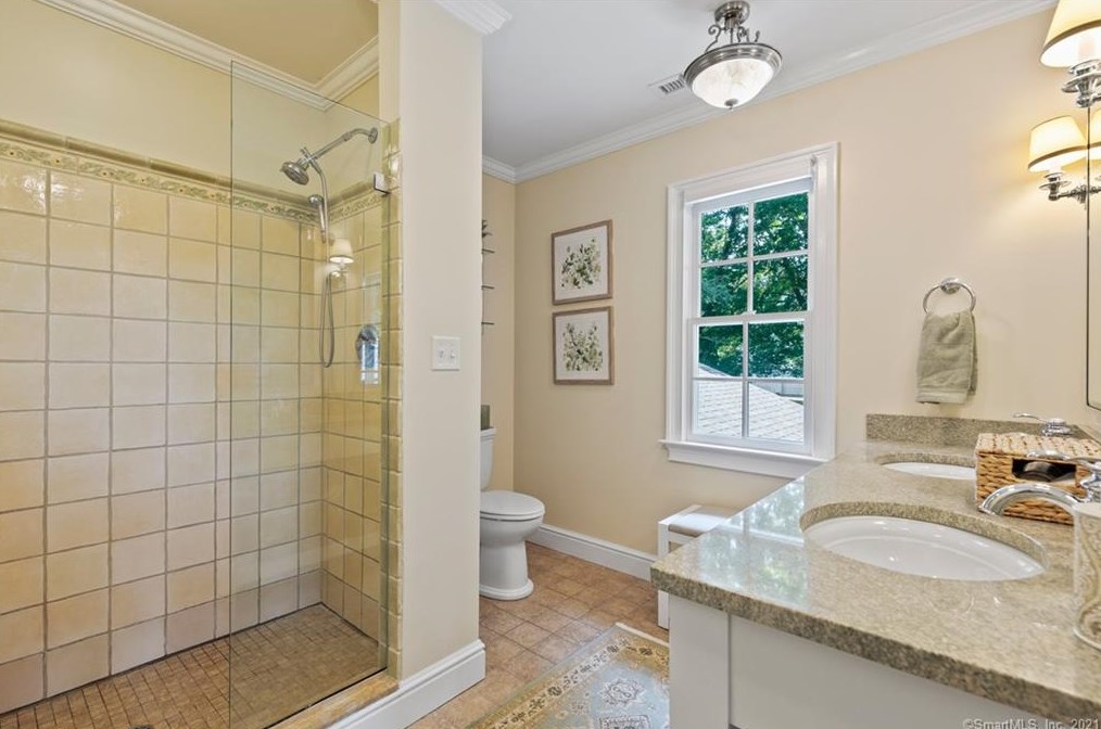 9 Gallows Hill Road Ext, West Redding CT  06896-1403 exterior