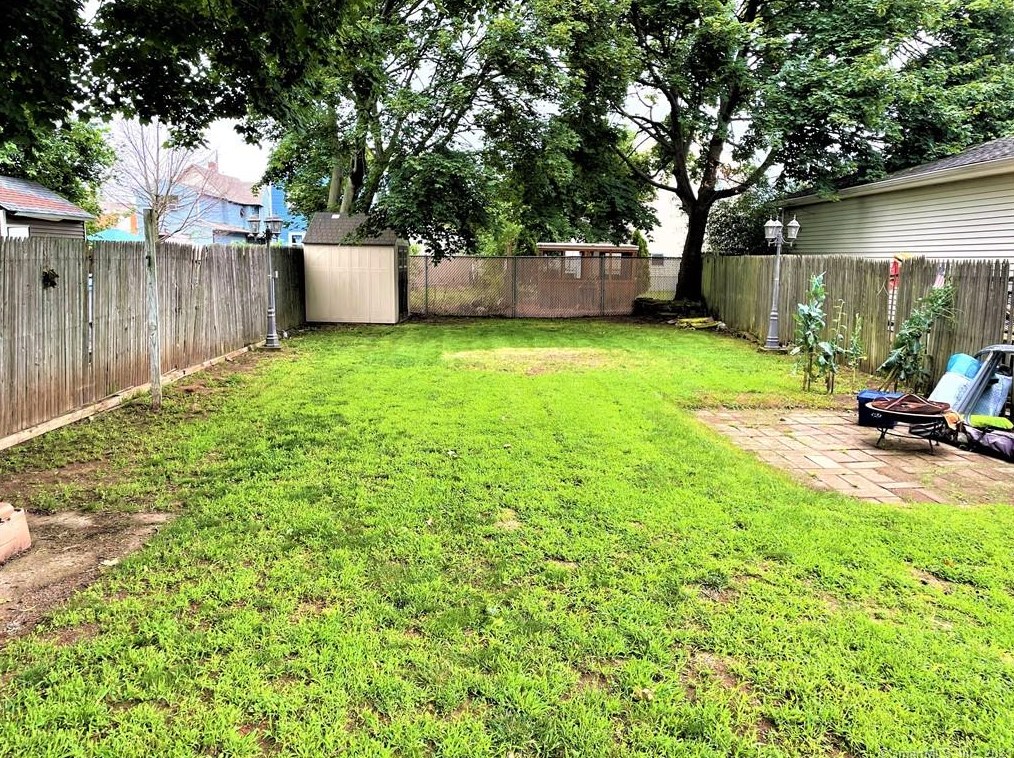 88 Noble St, New Haven CT  06514-3424 exterior