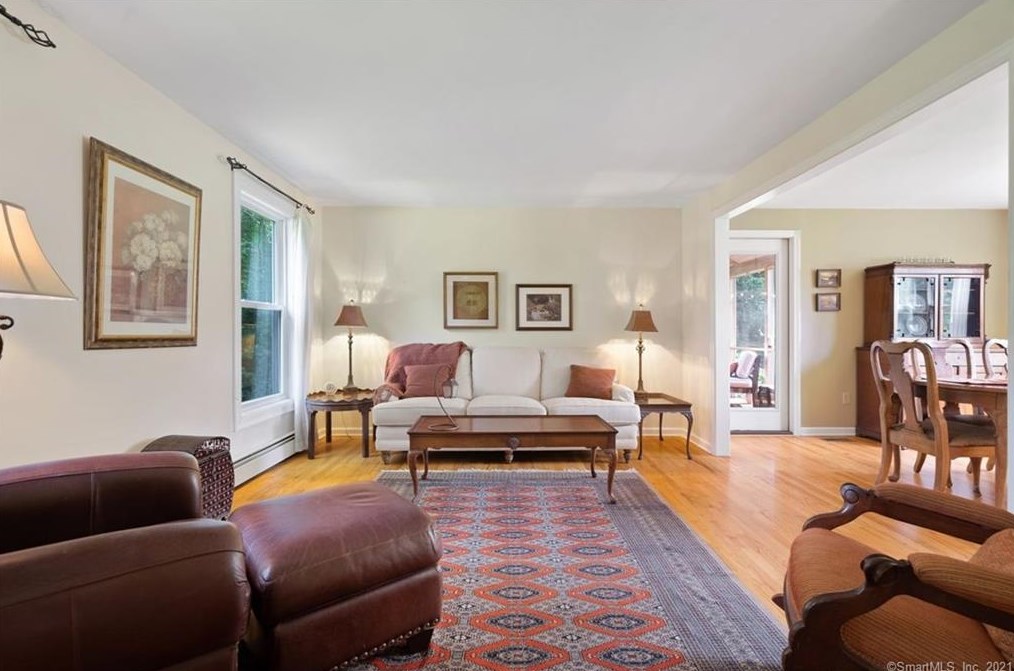 161 Race Hill Rd, Madison CT  06443-1692 exterior
