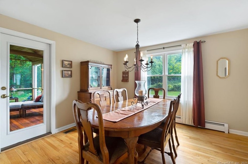 161 Race Hill Rd, Madison CT  06443-1692 exterior