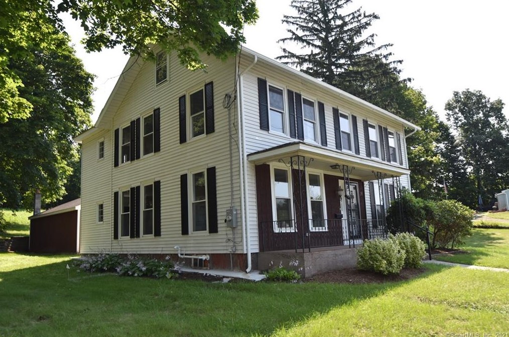 28 Snipsic St, Vernon CT  06066-3340 exterior