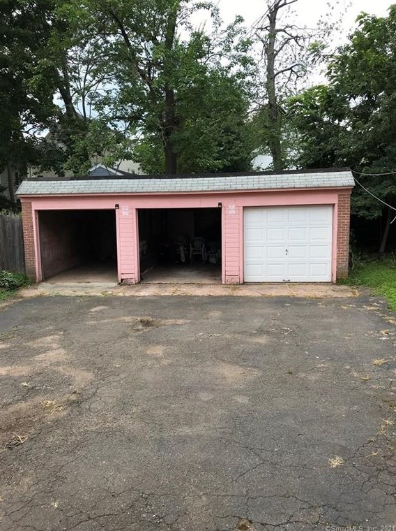 88 Carmel St, New Haven CT 06518-2923 exterior