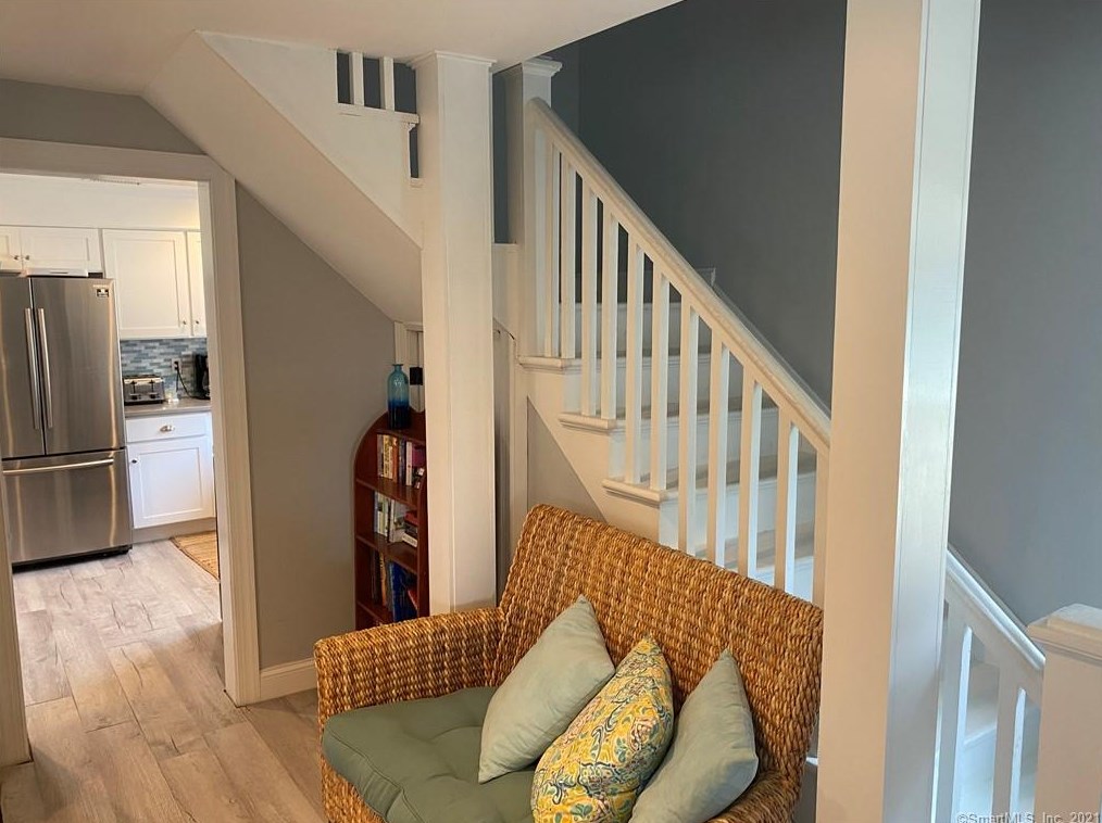 49 Vincent Ave, Fenwick CT  06475-1948 exterior