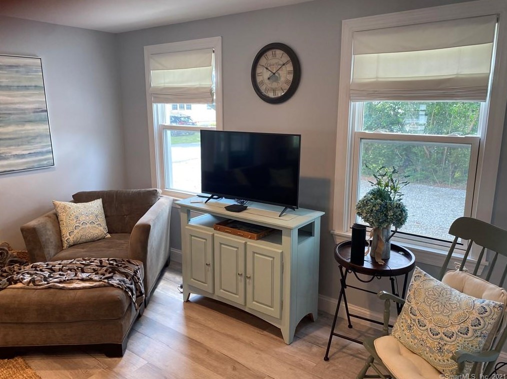 49 Vincent Ave, Fenwick CT  06475-1948 exterior