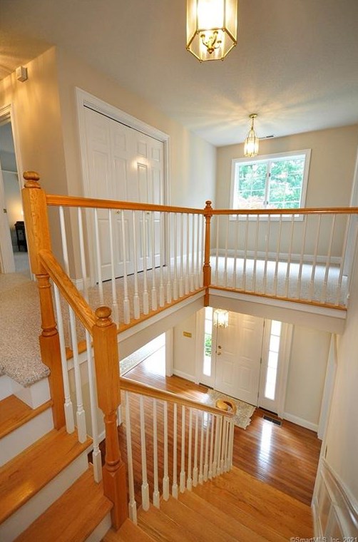 48 Andrew Dr, Collinsville CT  06019-5000 exterior