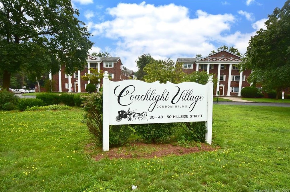 30 Hillside St, Hartford CT  06108-3613 exterior