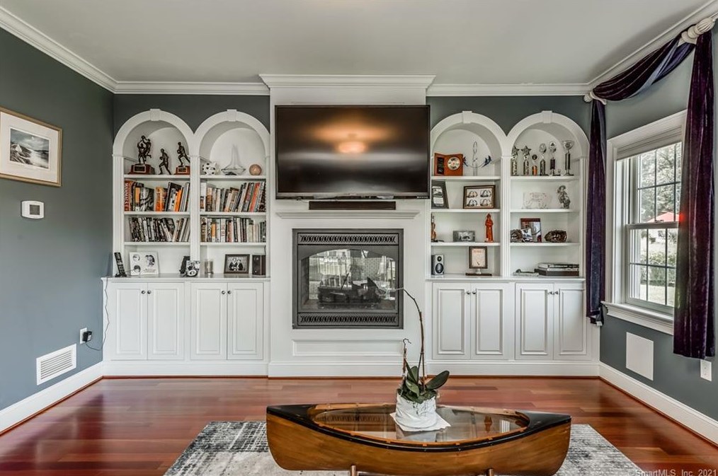 16 Channelside Dr, Fenwick CT  06475-1430 exterior
