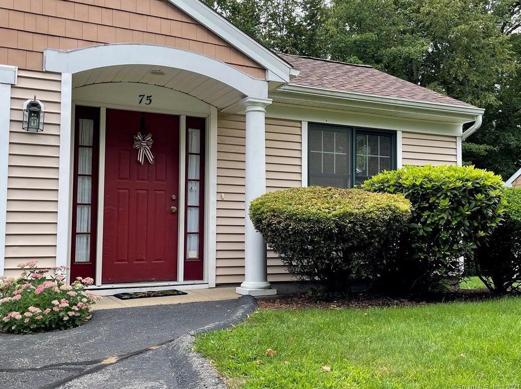 75 Red Cedar Cir, Orange CT  06477-3536 exterior