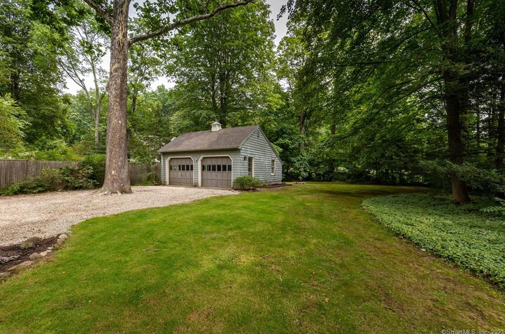 42 Cottage St, Unionville CT  06085-1108 exterior