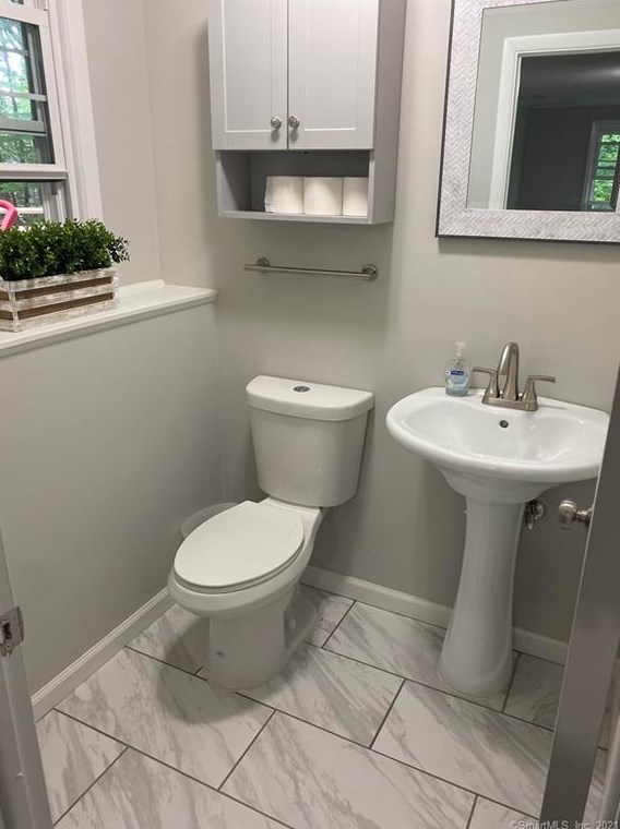 17 Bob White Way, Simsbury CT  06089-9767 exterior