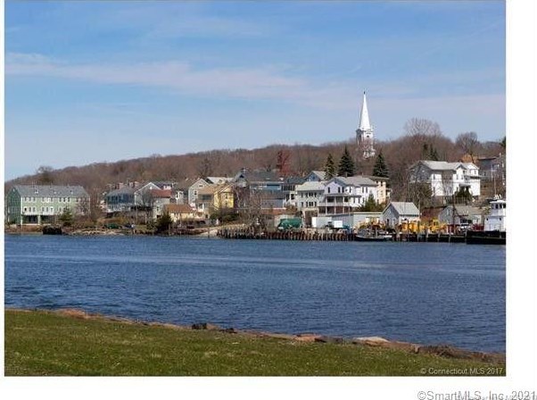 46 Front St, New Haven CT 06513-3925 exterior