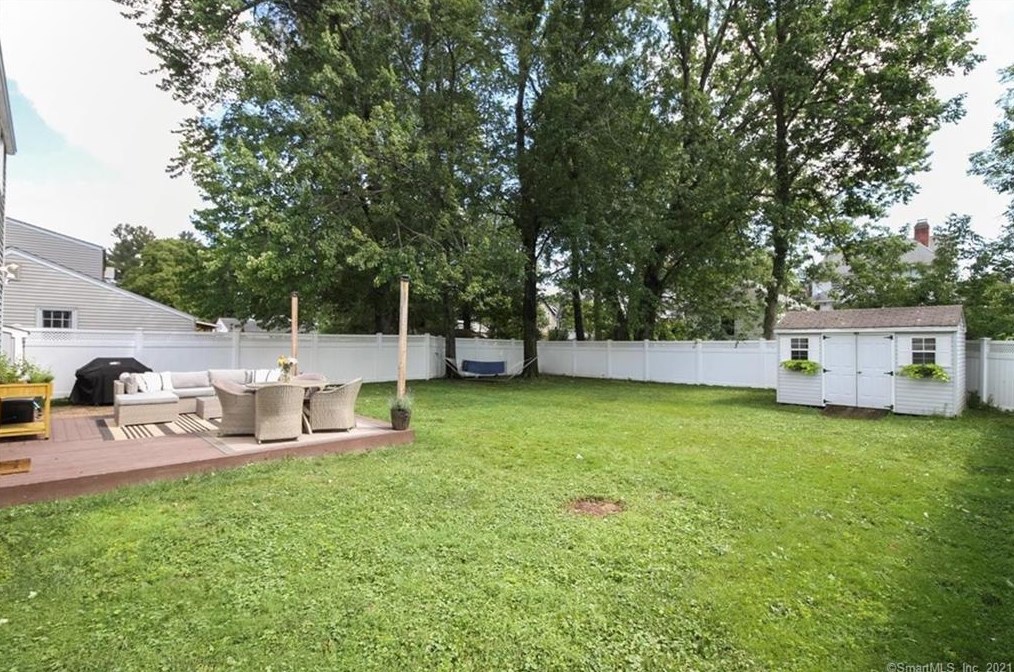 16 Auburn Rd, Hartford CT  06119-1301 exterior