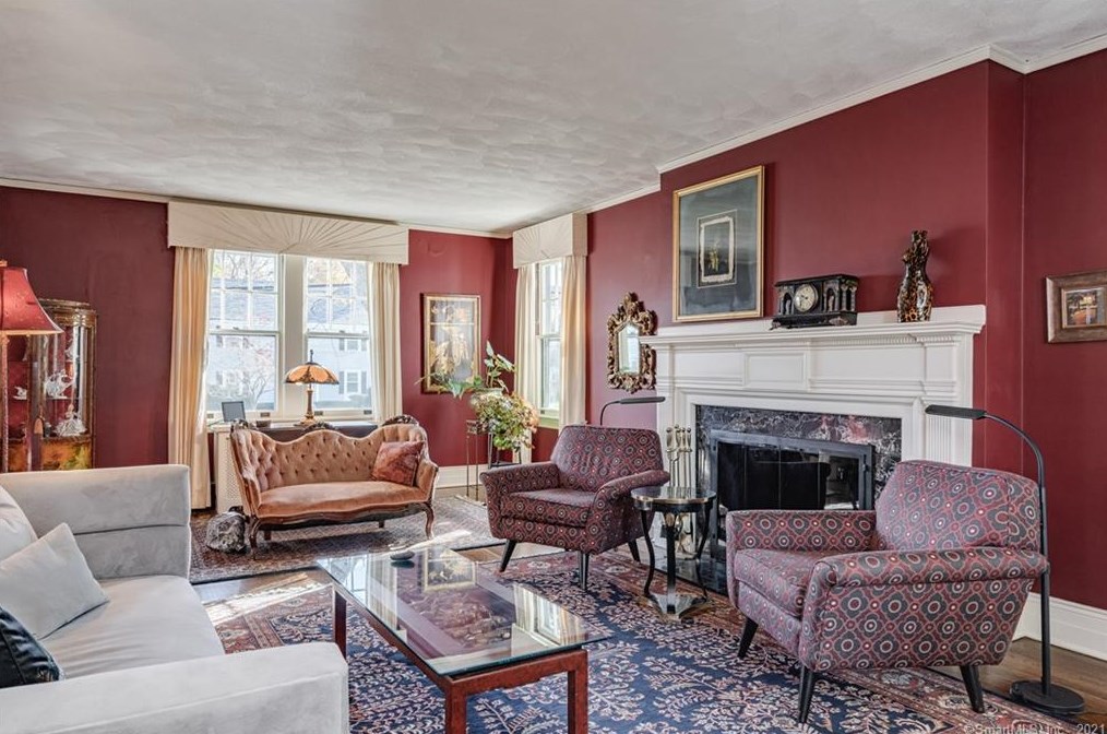 247 Terry Rd, Hartford CT 06105-1110 exterior