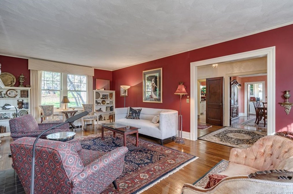 247 Terry Rd, Hartford CT 06105-1110 exterior