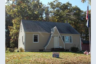 423 Providence Pike - Photo 1