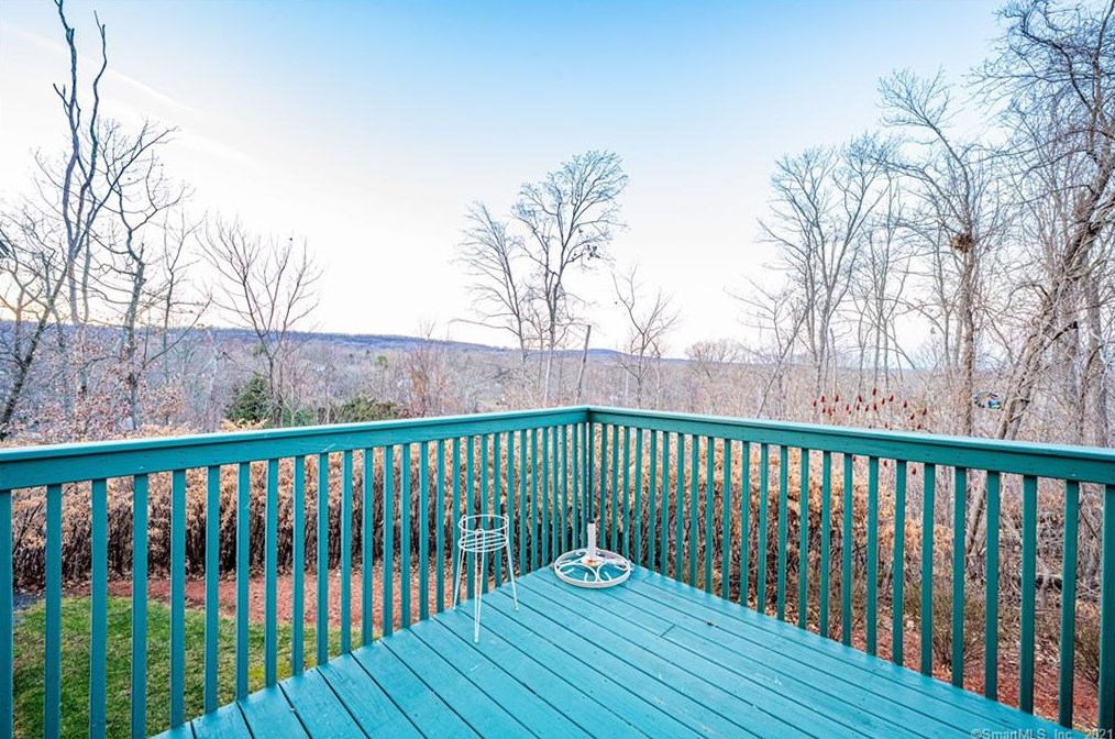 239 Fans Rock Rd, New Haven CT 06518-2014 exterior