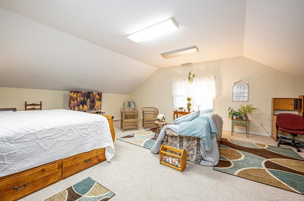 239 Fans Rock Rd, New Haven CT 06518-2014 exterior