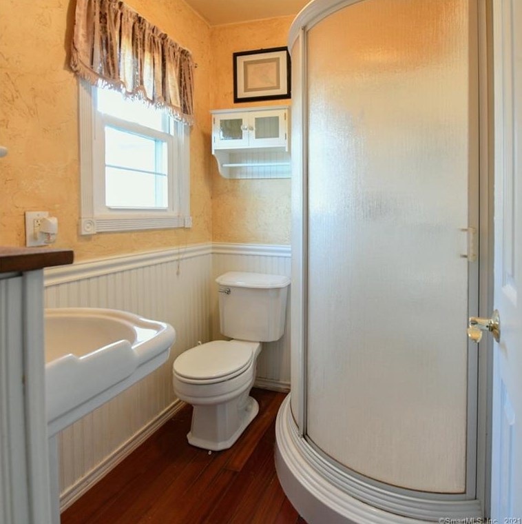 15 Elizabeth Rd, New Haven CT 06514-3203 exterior