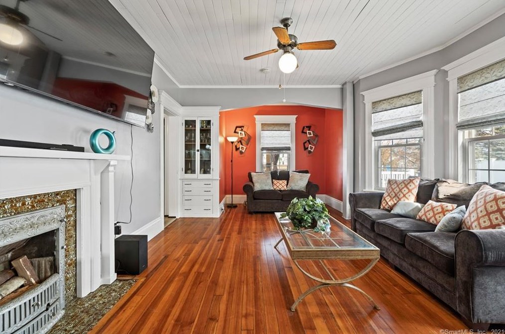 108 Freeman Ave, Stratford CT  06614-4021 exterior