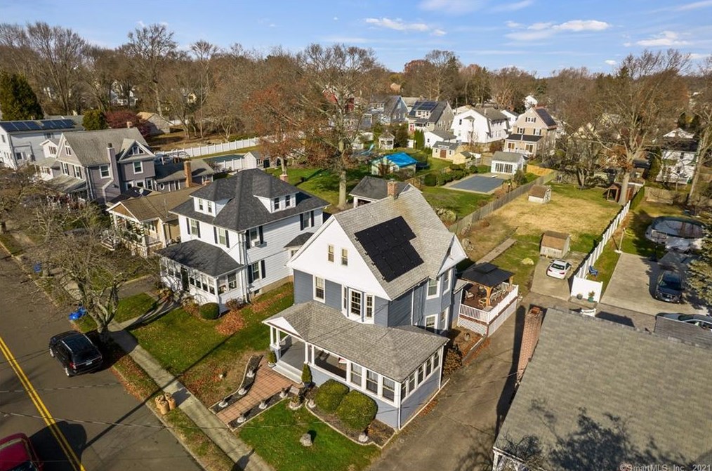 108 Freeman Ave, Stratford CT  06614-4021 exterior