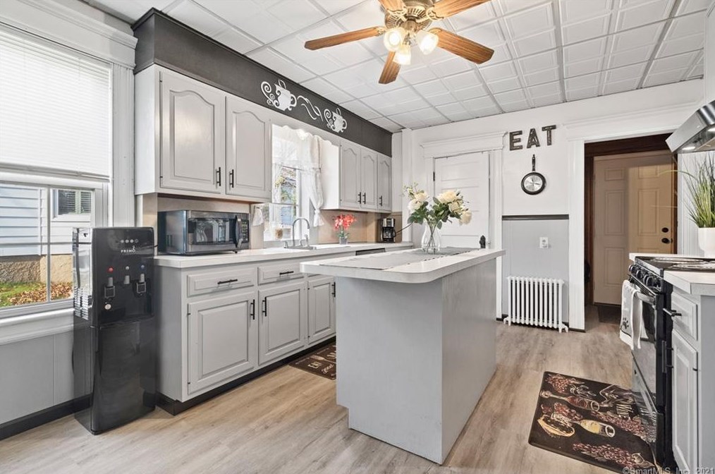 108 Freeman Ave, Stratford CT  06614-4021 exterior