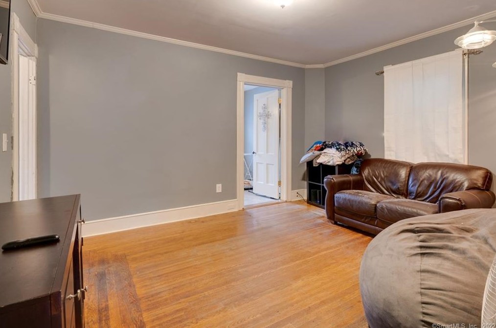 286 Summit St, Chestnut Hill CT  06226-2334 exterior