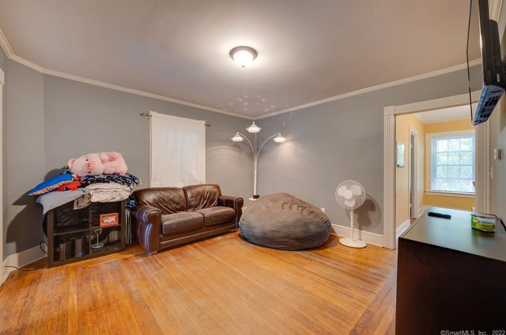 286 Summit St, Chestnut Hill CT  06226-2334 exterior