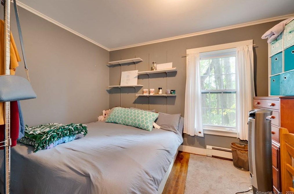 286 Summit St, Chestnut Hill CT  06226-2334 exterior