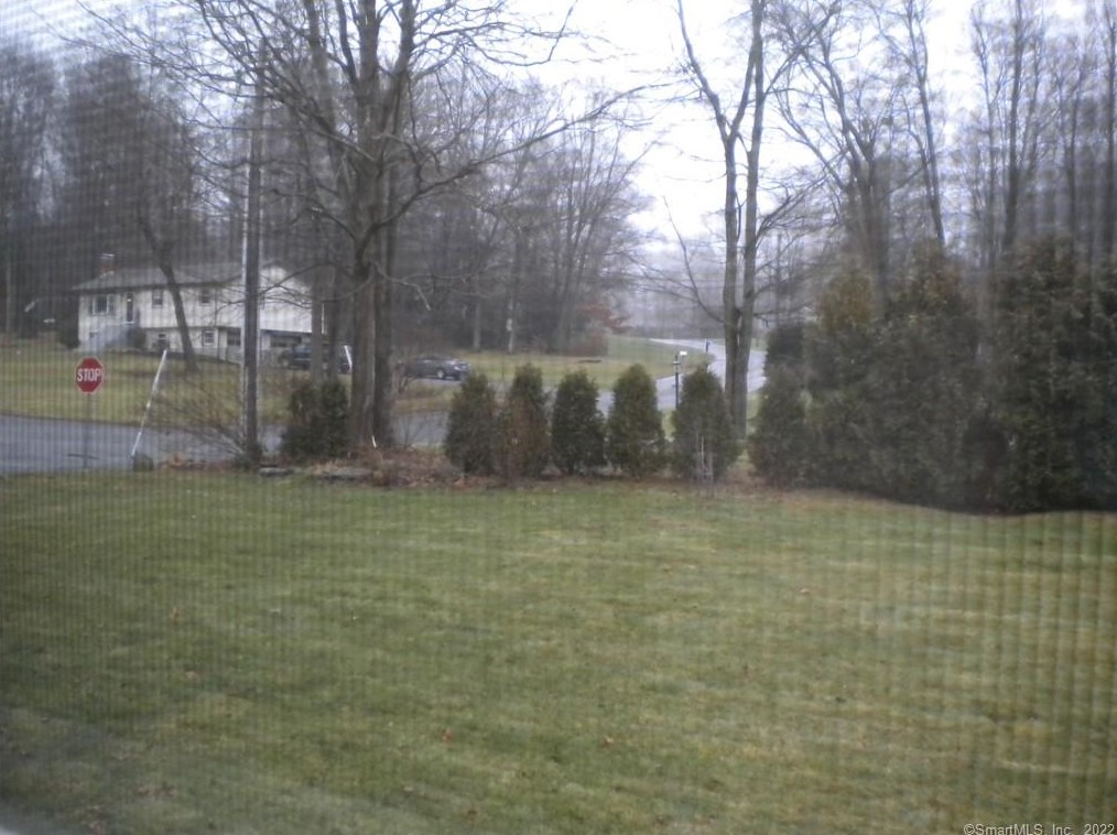 7 Jakes Way, Vernon CT  06066-4642 exterior