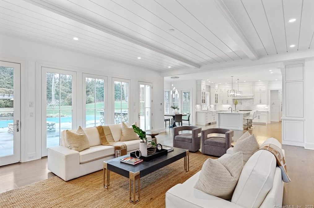 9 Burr Farms Rd, Westport CT 06880 exterior