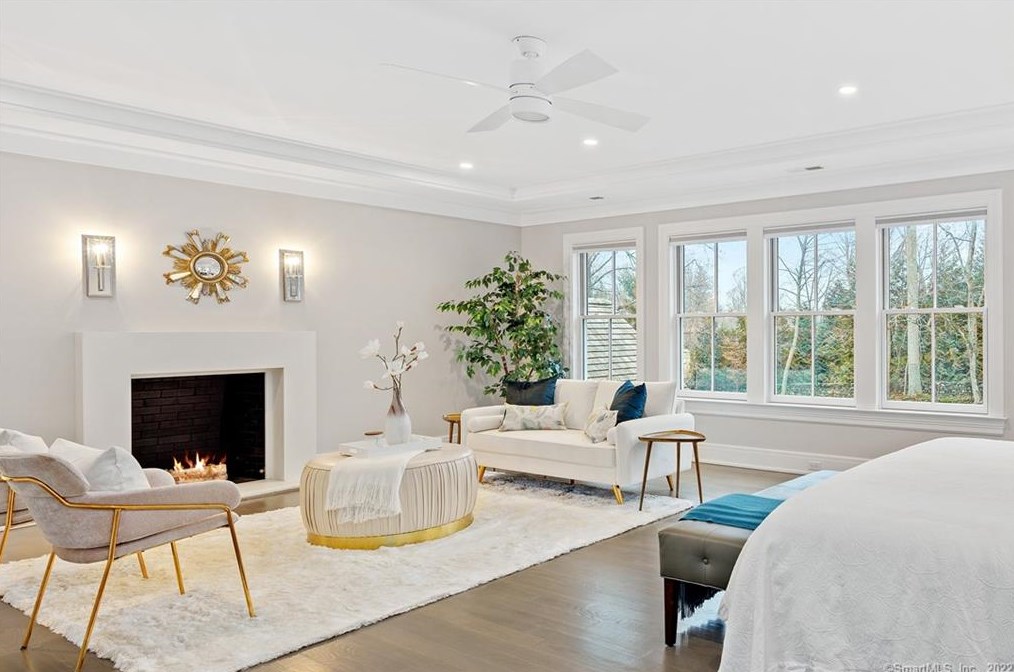 9 Burr Farms Rd, Westport CT 06880 exterior